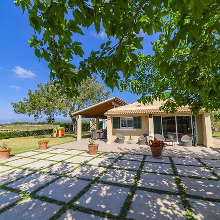 Villa Ambient / Sa Finqueta Muro Exteriör bild
